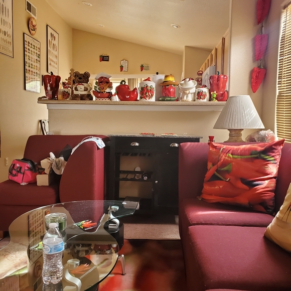 Meet your Posher, Norma e. - Picture 1 of 4